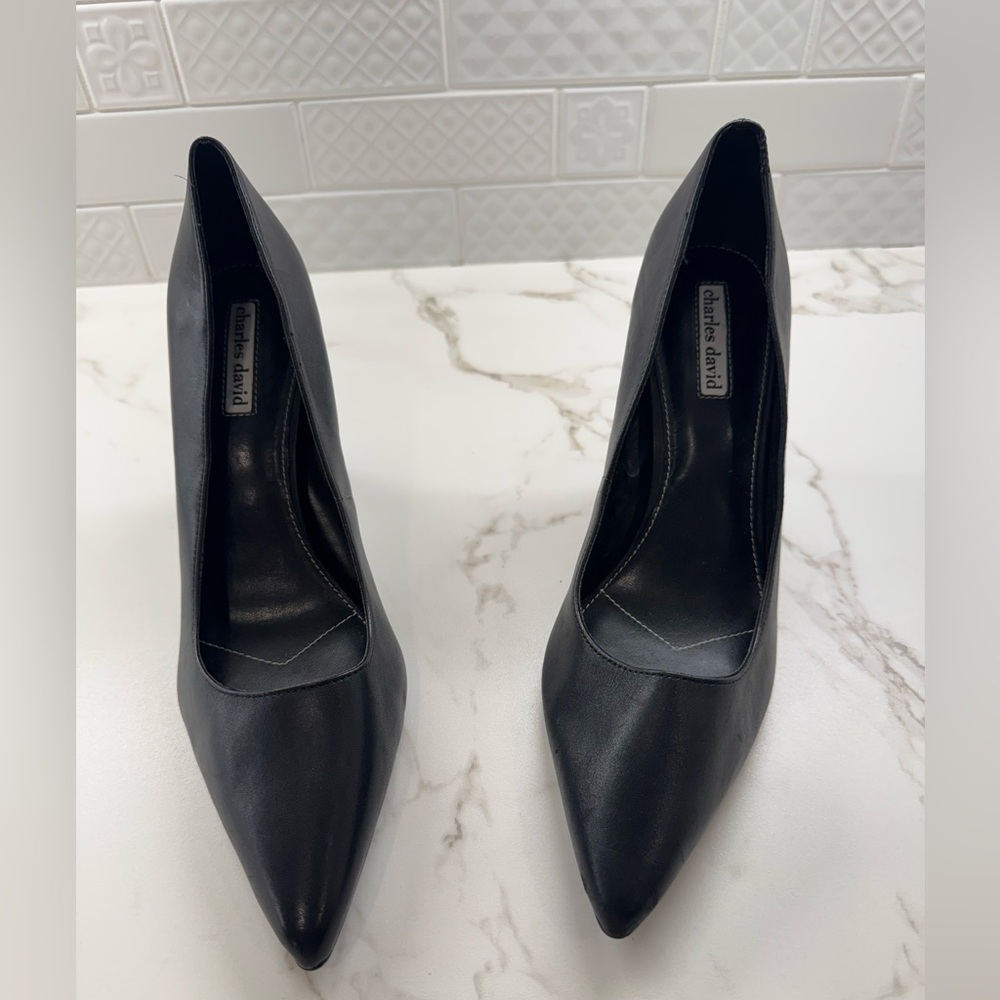 NWT Charles David Black Pointed Toe Heels size 12